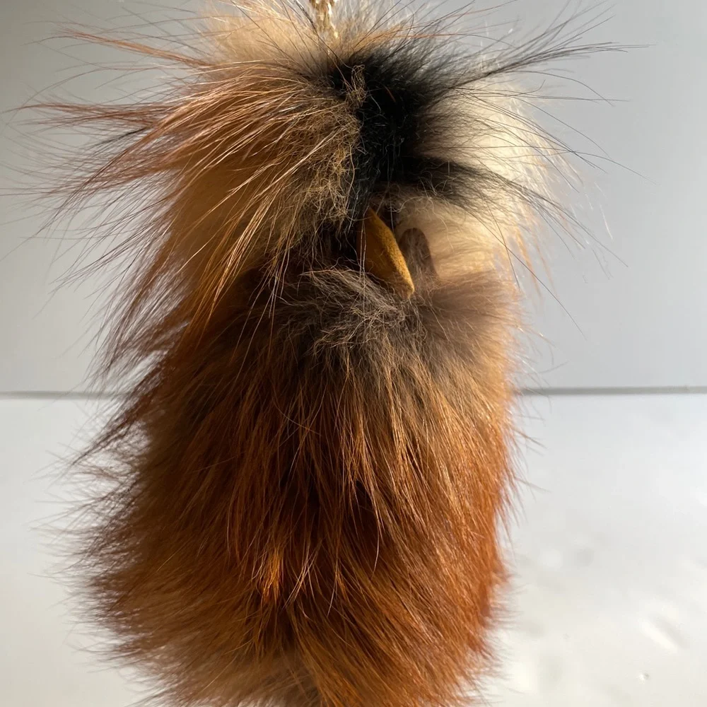 “My Axel Charm” Loro Piana real fox fur charm in the shape of a rooster. - Picture 11 of 11